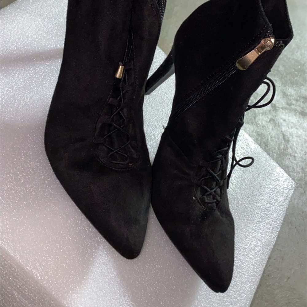 Ankle boots suede